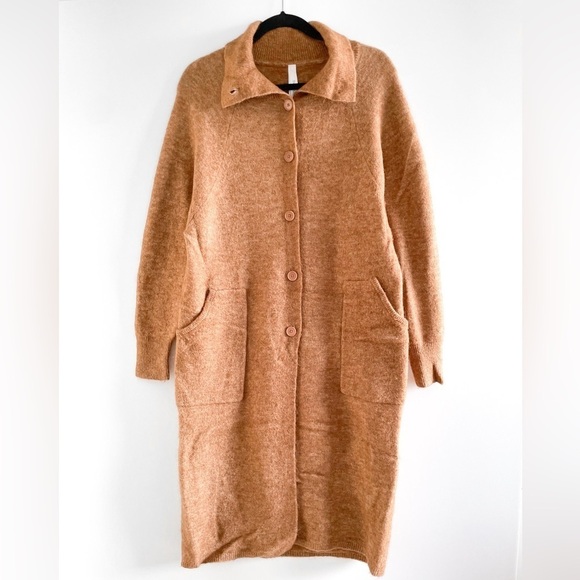 Aritzia Sweaters - Babaton Nour Cardigan